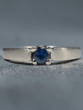 Vintage Natural Blue Sapphire Ring 18K White Gold 750 Stacking Wedding Ring Sz 5